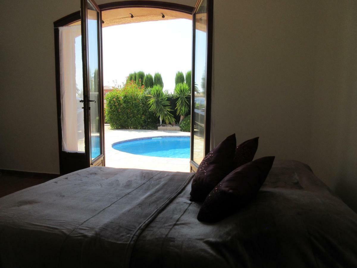 Villa Spacieuse, Climatisation, Piscine, Jardin Paysage, Proche Mer แซ็งต์-ซีร์-ซูร์-แมร์ ภายนอก รูปภาพ
