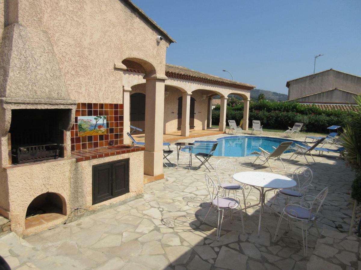 Villa Spacieuse, Climatisation, Piscine, Jardin Paysage, Proche Mer แซ็งต์-ซีร์-ซูร์-แมร์ ภายนอก รูปภาพ